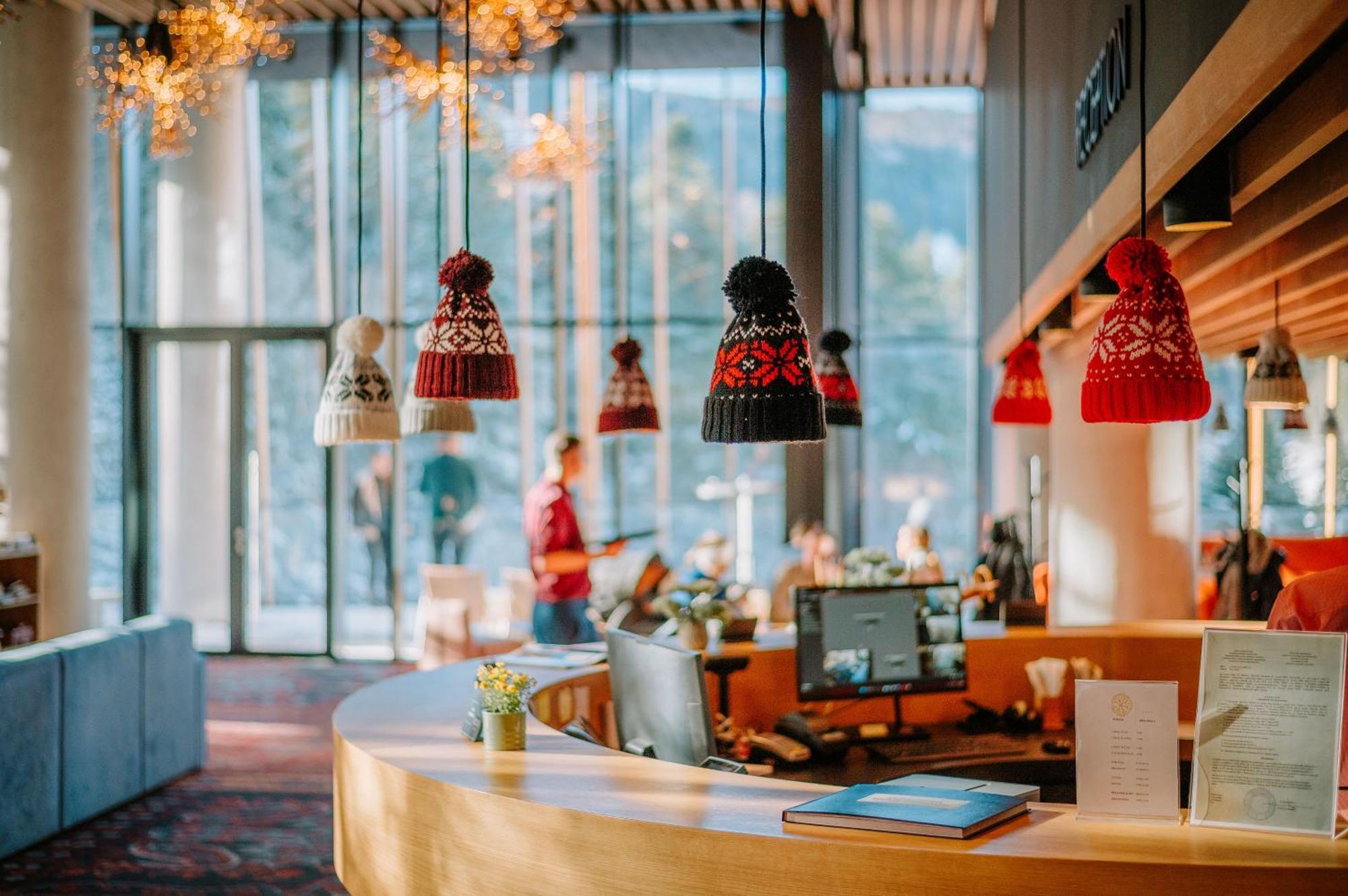 Hotel Nomad Белашница Экстерьер фото