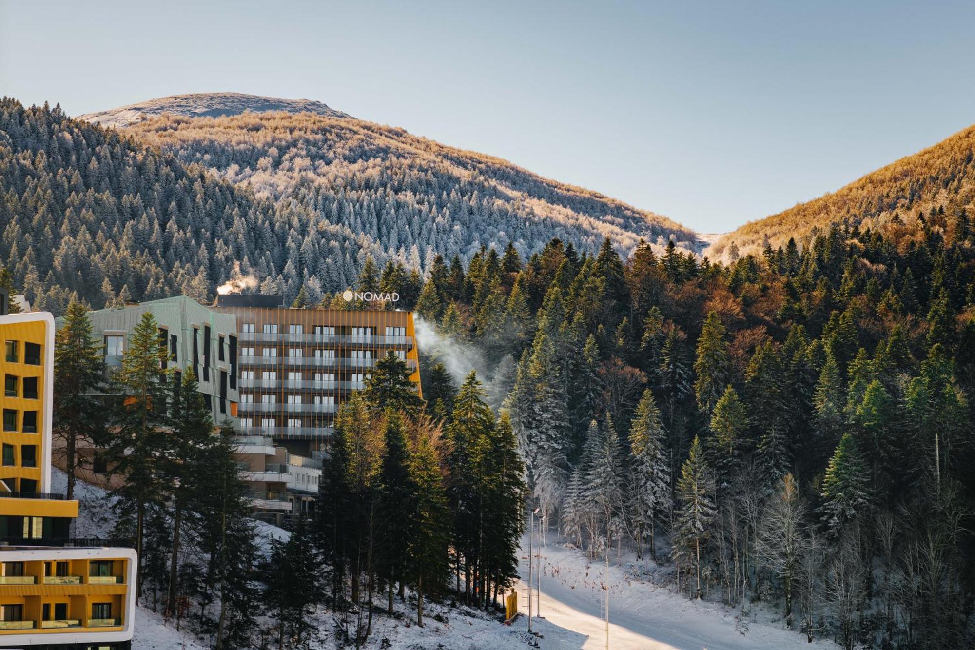 Hotel Nomad Белашница Экстерьер фото